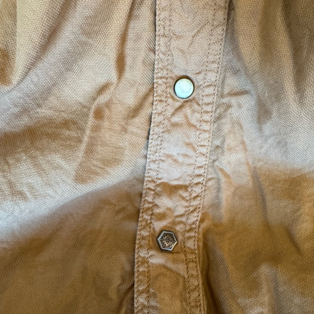 2 Ariat Retro style, pearl snap Shirt - Picture 5 of 5